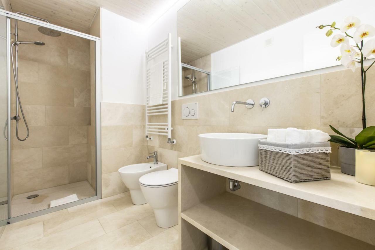 Elegant Fornasa Vecia, Canal View With A Beautiful Garden R&R Venice Exterior photo