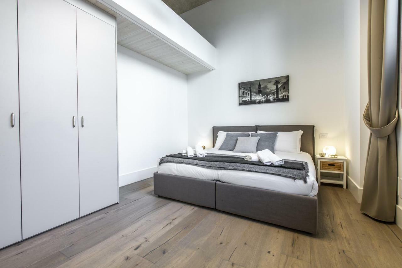 Elegant Fornasa Vecia, Canal View With A Beautiful Garden R&R Venice Exterior photo