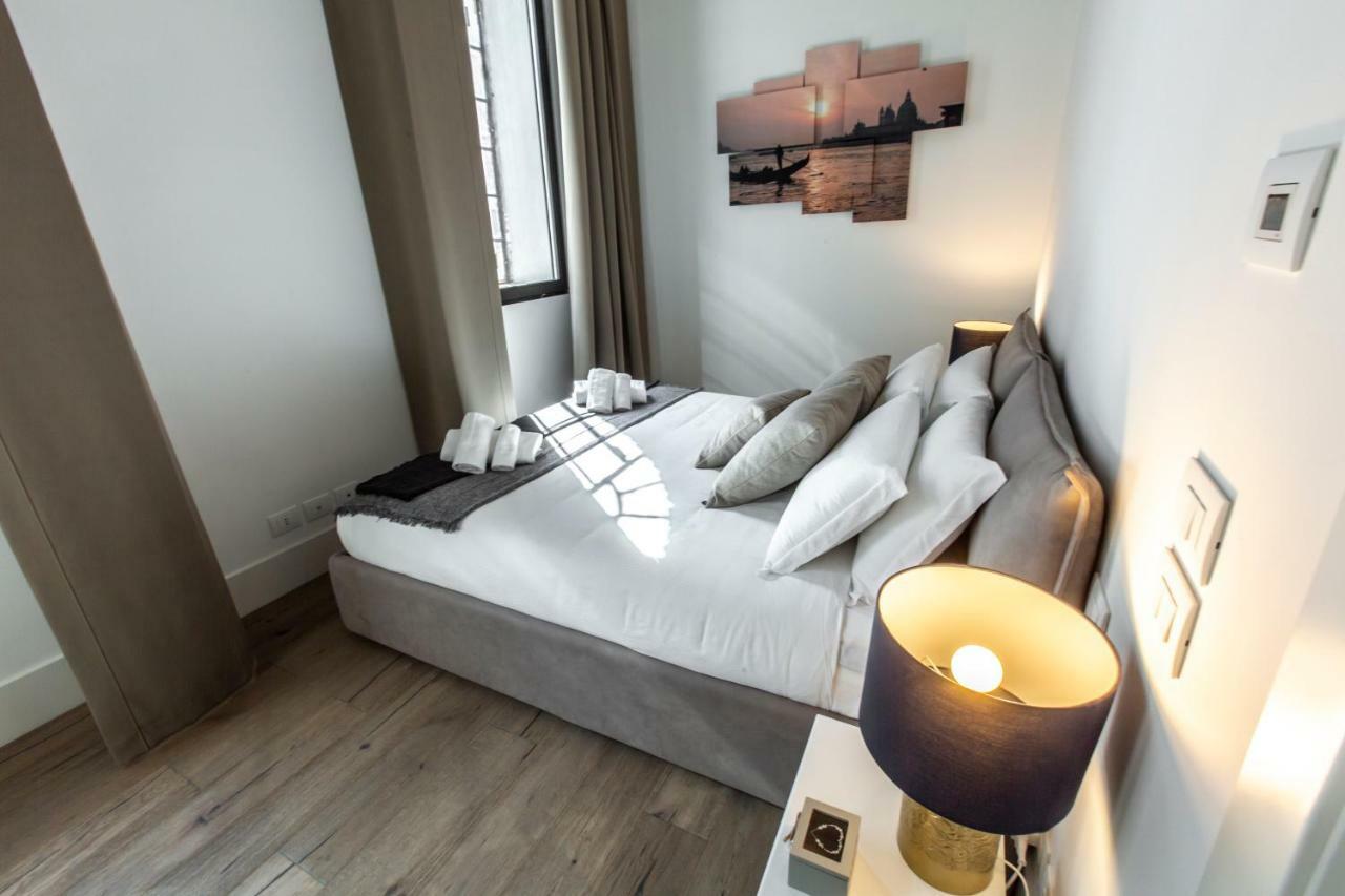 Elegant Fornasa Vecia, Canal View With A Beautiful Garden R&R Venice Exterior photo